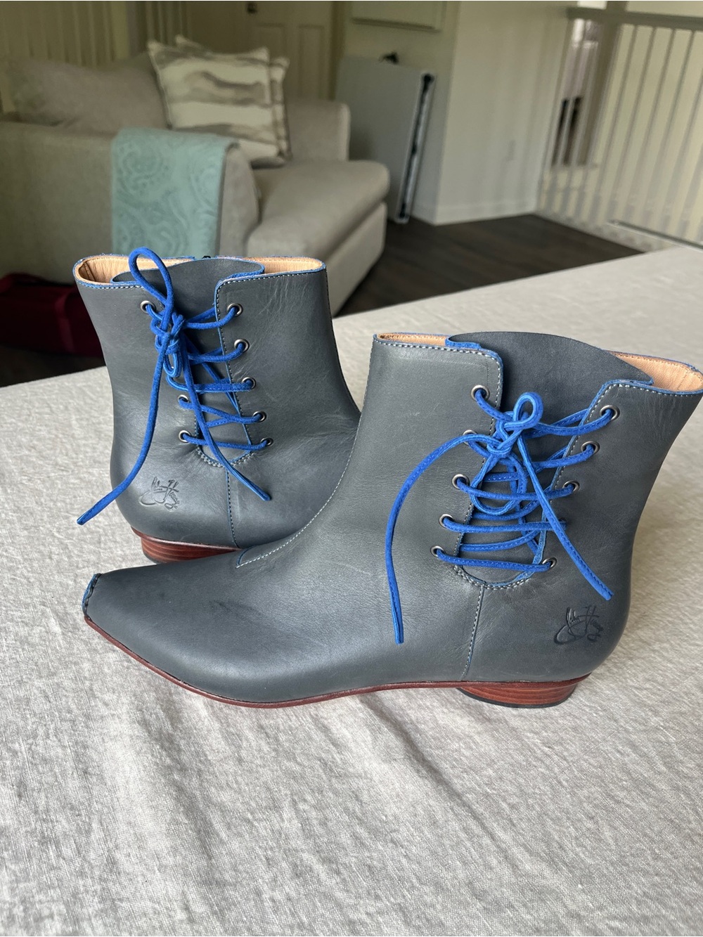 John Fluevog Northwood Pristine GreyLeather Ankle Boots with Bright Blue Accents